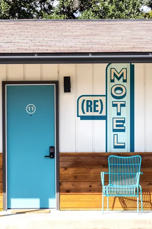 (Re)motel poster